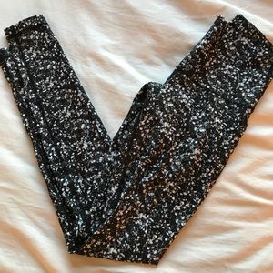 Special edition Lululemon leggings size 4